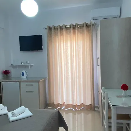 Erdeti Boutique * Sarande