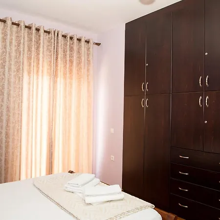 Erdeti Boutique * Sarande