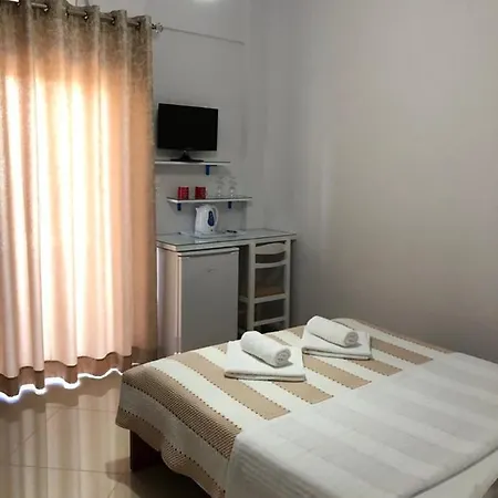 Erdeti Boutique *