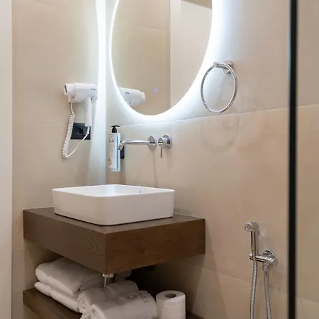 Erdeti Boutique فندق ساراندا