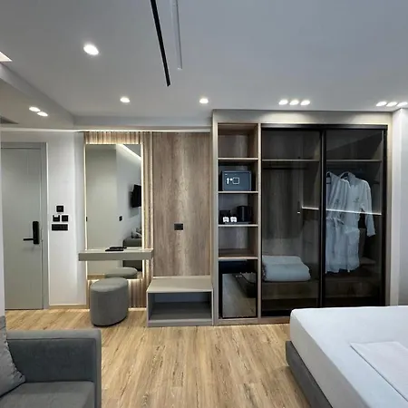 Hotel Erdeti Boutique 4*